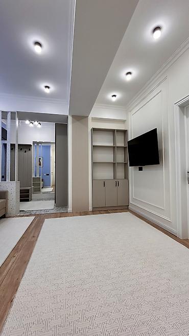 Продажа квартир: 2 комнаты, 82 м², ул. Ахунбаева / Бакаева Элитка, 3 этаж, Дизайнерский ремонт — 10