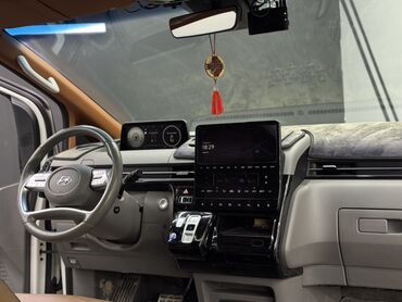 Hyundai: Hyundai Staria: 2023 г., 3.5 л, Автомат, Газ, Минивэн — 9