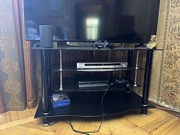 TV altlığı: Şüşə və metal konstruksiyalı televizor/stend - Material: qalın tünd — 1