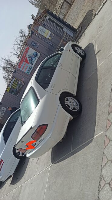 Honda: Honda Accord: 1999 г., 2 л, Типтроник, Бензин, Седан