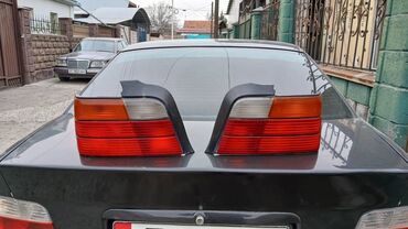 Автозапчасти: Комплект стоп-сигналов BMW 1991 г., Б/у, Оригинал