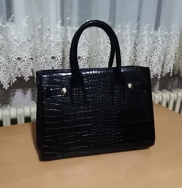 primark torbe: Elegant purse, Material: Patent leather