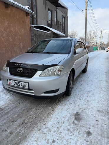 Toyota: Toyota Corolla: 2003 г., 1.5 л, Механика, Бензин, Седан