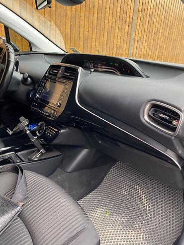 приус 2023: Toyota Prius: 2020 г., 1.8 л, Вариатор, Гибрид, Хэтчбэк — 7