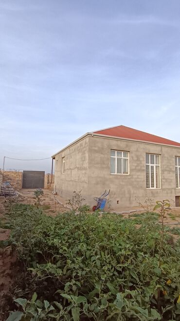 Həyət evləri və villaların satışı: Xəzər rayonu, Binə Atçılıq ərazisində həyət evi satılır. - Torpaq: 4 — 5