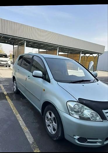 корса: Toyota Ipsum: 2002 г., 2 л, Автомат, Бензин, Минивэн — 2