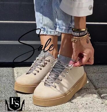 Sneakers & Athletic shoes: 38, color - Beige