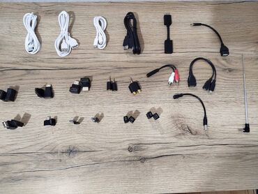 mini kompüter: Şəkilləri çevirib baxa bilərsiniz. Müxtəlif USB və HDMi perexadniklər