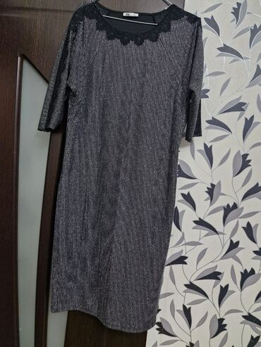 qara donlar: Коктейльное платье, Миди, 2XL (EU 44)