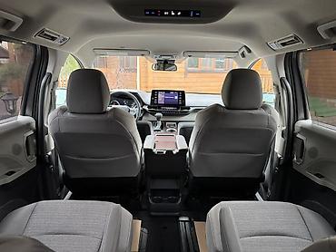 Toyota: Toyota Sienna: 2021 г., 2.5 л, Гибрид, Минивэн — 13