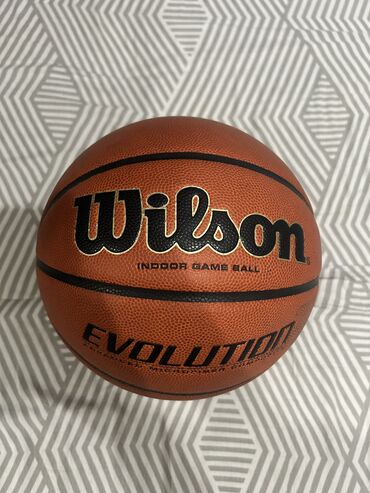 Мячи: Продаю баскетбольный мяч Wilson Evolution, размер 7. Идеален для