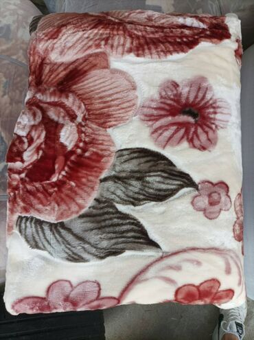 Ćebad i pokrivači: Ćebe — 9