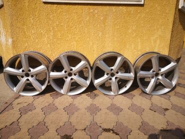 колесо на газ 52: Куйма Дисктер R 20 Audi, Комплект, тешиктери - 5, Колдонулган
