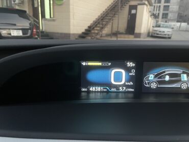 Toyota: Toyota Prius: 2018 г., 1.8 л, Гибрид — 9