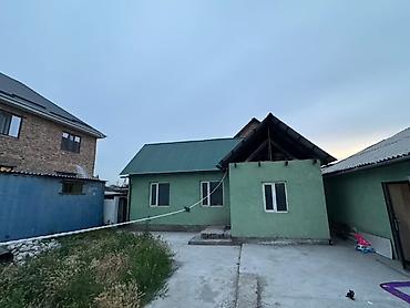 частный дом ак орго: 🏡 Продаётся участок с домом в жилмассиве Ак-Орго! 📍 Адрес: жилмассив — 3