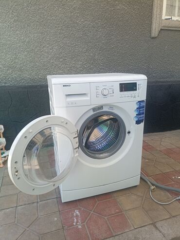 продаётся стиральная машина: Стиральная машина Beko, Б/у, Автомат, До 6 кг, Полноразмерная