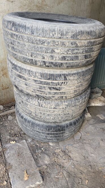 колесо от тачки: Комплект резины 255/70R15 лето в среднем состояние