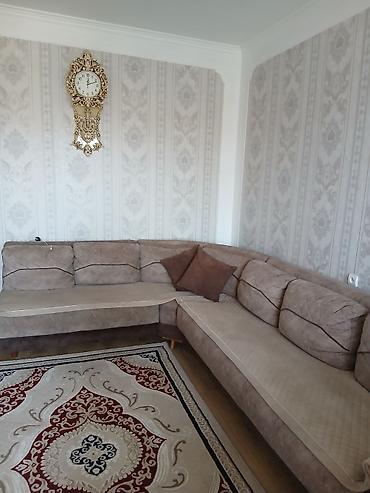 Divan və kreslo dəstləri: Künc divan dəsti ideal veziyyetdedir genisdir bazalidir açılandır 650 — 2