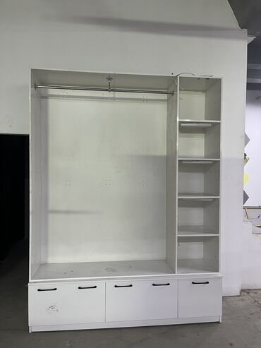 Шкафы для одежды: Шкаф для одежды, Б/у, Прямой, МДФ — 5