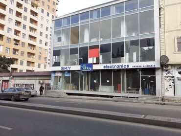 Kommersiya daşınmaz əmlakının satışı: Xırdalanda Ümumi sahəsi 800 kvm 4 mətəbəli obyekt satılır. Hazırda — 5