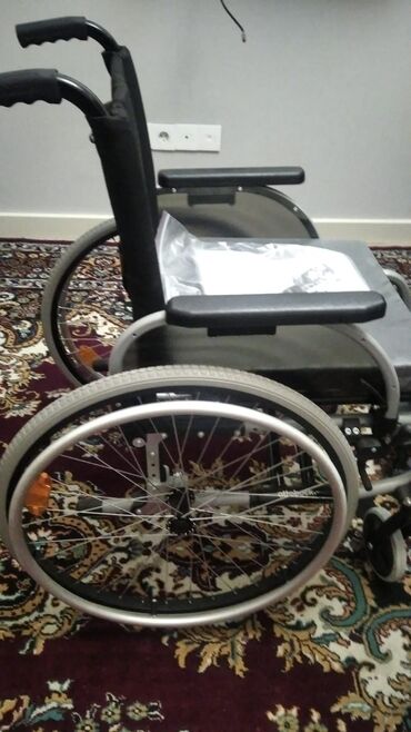 Əlil arabası yenidir alınıb işlənməyib 170₼ 130kq götürür Ünvan 6 cı