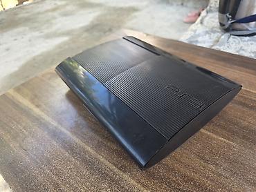 oyun satış: 8 eded ps3 konsolu satilir her birinin ustunde 3 eded 2 ci el ps3 — 2