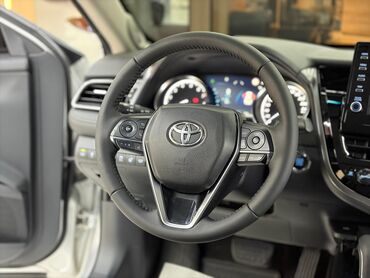 Toyota: Toyota Camry: 2021 г., 2.5 л, Автомат, Бензин, Седан — 5