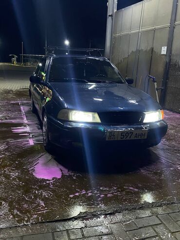 машина golf: Daewoo Nexia: 2003 г., 1.5 л, Механика, Бензин, Седан