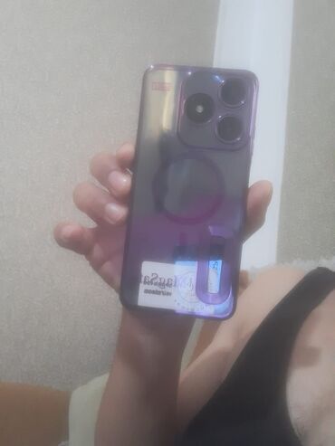 mobile legend: Tünd bənövşəyi rəngdə, maqnetikli telefon qılıfı. Qılıf, telefonun
