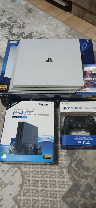 игры кальмара: Продаётся PS 4 pro 1т в комплекте два жестик, Кулер для охлаждения