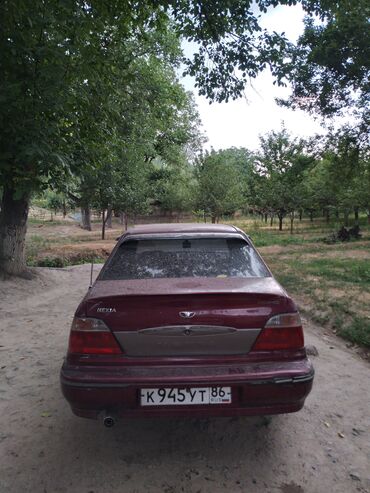 nexia автомобиль: Daewoo Nexia: 2005 г., 1.6 л, Механика, Газ, Седан