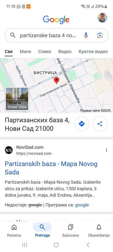 Činije: Ručno rađena keramička šolja, ukrašena cvetnim motivima u plavim i — 30