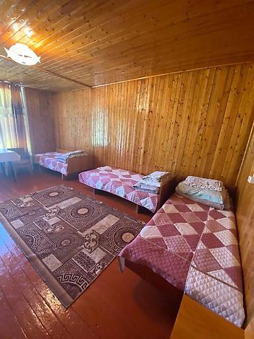 Комната в деревянном доме/базе отдыха для размещения группы. - lalafo.kg да — 3 Комната в деревянном доме/базе отдыха для размещения группы. - — 3