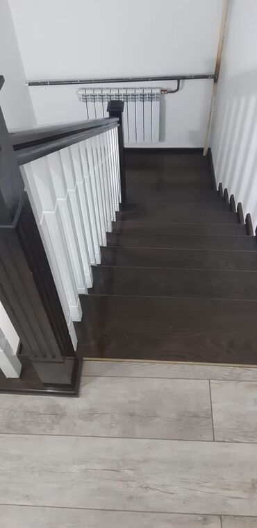 Деревянные лестницы: Деревянная лестница Для дома, Бесплатный замер, Форма лестницы: Много-маршевая, Стиль: Классический — 16