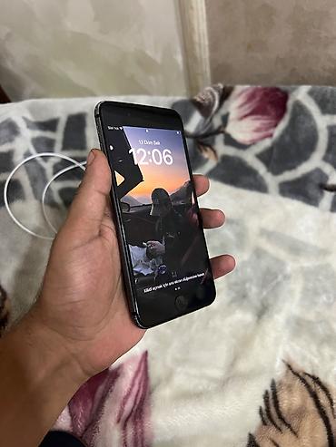 iphone es5: IPhone 8 Plus, 64 GB, Jet Black, Barmaq izi, Face ID — 9