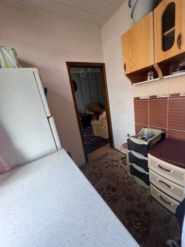 Uzunmüddətli kirayə mənzillər: Binəqədi rayonu,Memar ecemi metrosu,Yeganə sadlıq evinin yanında,2 — 13