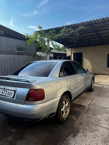 Транспорт: Audi A4: 1995 г., 1.8 л, Механика, Бензин, Седан — 1