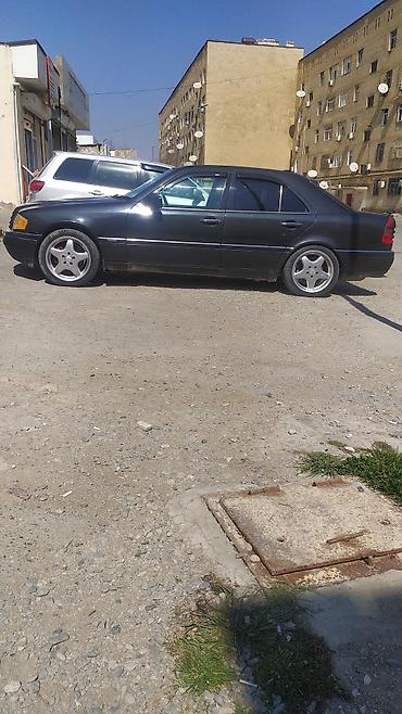 pirus maşın: Mercedes-Benz C-Class: 1.8 l | 1995 il Sedan — 3