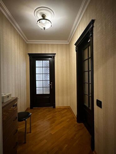 Uzunmüddətli kirayə mənzillər: Razin qəsəbəsi,,Akkord yaşayış kompleksində,19 mərtəbənin,4-cü — 7