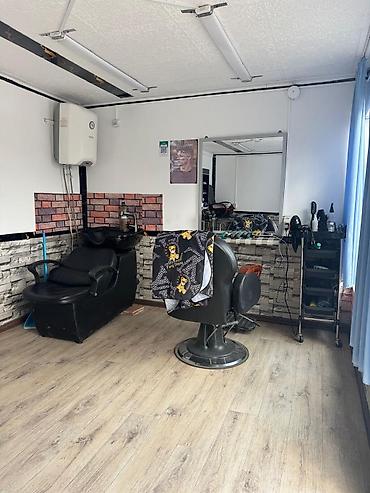 spa salon: Парикмахерская и студия ногтевого сервиса Уютный салон с отдельным — 2