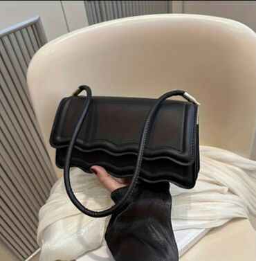 Kişi ayaqqabıları: Çiyin çantası, Balenciaga, Yeni