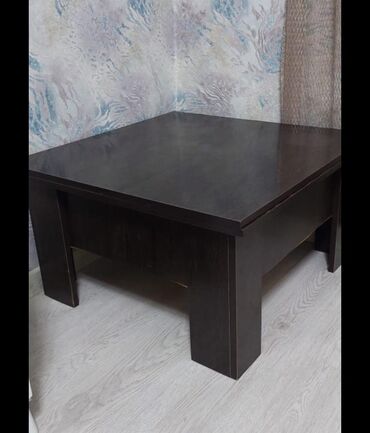 sederek stol stul: Qonaq masası, İşlənmiş, Açılan