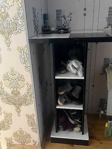 hamam dizaynlari: Ayaqqabı rəfi / konsol tipli kiçik dolab - Kompakt ölçülü, dar yerlər — 1