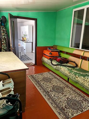 дома аламедин 1: Срочно продаю дом 🏠 адрес Бакай ата село Ак Добо 10 комната 2 кладовка — 7
