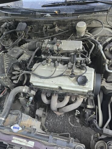 робот спринтер: Бензиновый мотор Mitsubishi 1997 г., 2.4 л, Б/у, Оригинал, Япония