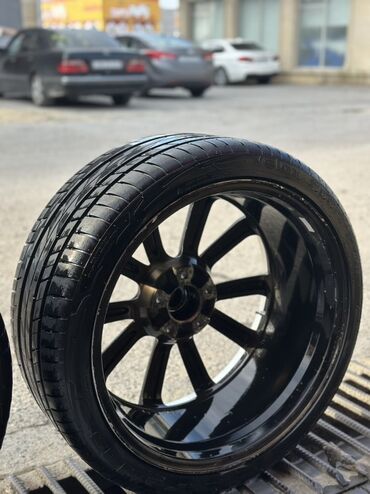 Disk təkərlər: Disk təkər 235 / 35 / R 20, 5 Boltlu — 9