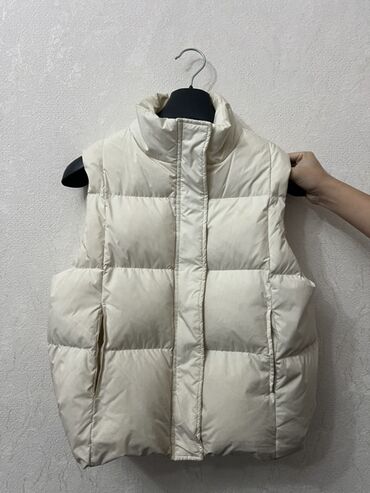 tikdirmek ucun don modeli: Endirim var Qadın/Unisex şişmə jilet – krem/ağ rəng - Model: qısa
