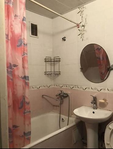 кольбаев: 2 комнаты, 43 м², Аламедин-1 мкр 104 серия, 2 этаж, Косметический ремонт — 1