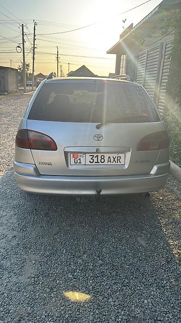 ravon r4: Toyota Avensis: 2001 г., Универсал — 3
