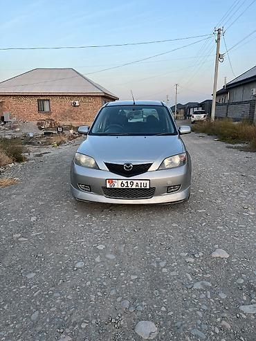 Mazda Demio: 2004 г., 1.3 л, Вариатор, Бензин, Хэтчбэк
